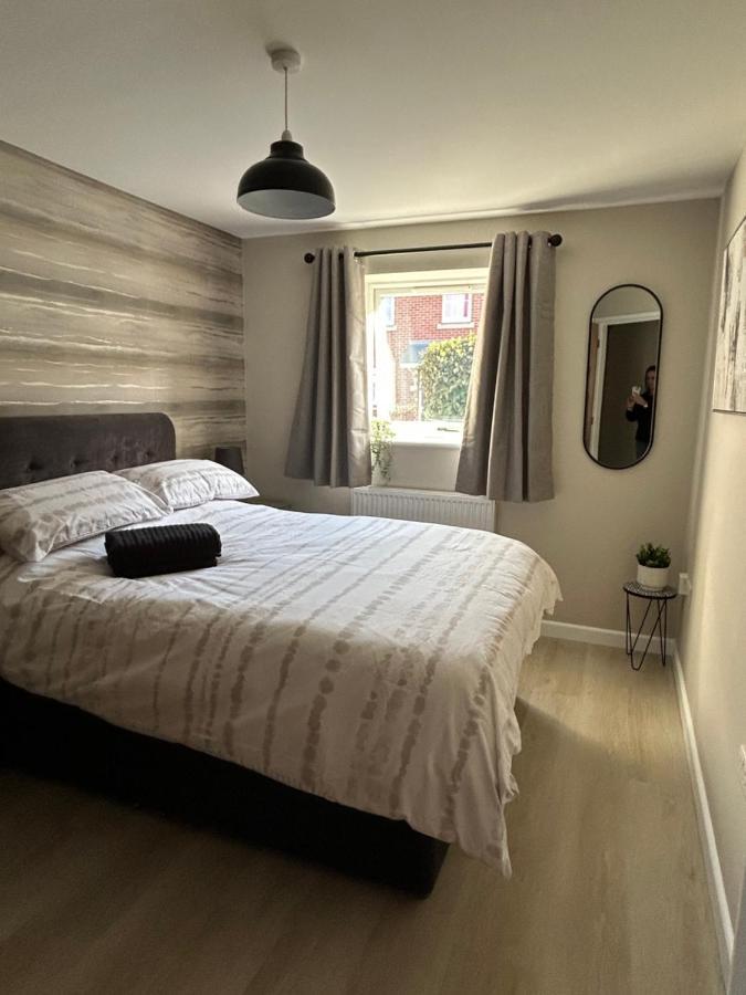 Chapel Court Apartments Канък Екстериор снимка